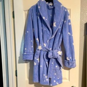 Soft and cozy bathrobe perfect for young girls